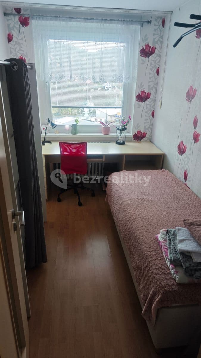 Prenájom bytu 4-izbový 76 m², Pod hvězdárnou, Teplice, Ústecký kraj Prenájom bytu 4-izbový 76 m², Pod hvězdárnou, Teplice, Ústecký kraj