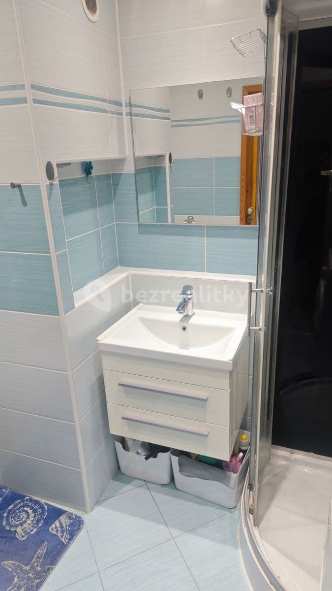 Prenájom bytu 4-izbový 76 m², Pod hvězdárnou, Teplice, Ústecký kraj Prenájom bytu 4-izbový 76 m², Pod hvězdárnou, Teplice, Ústecký kraj