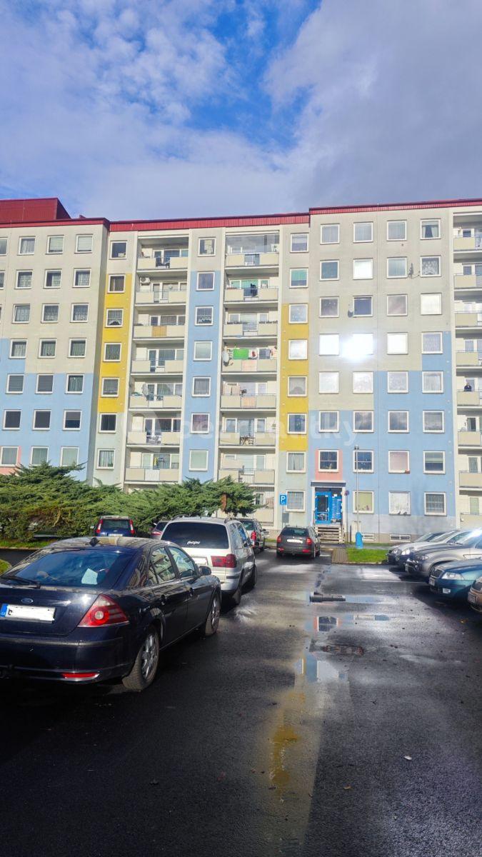 Prenájom bytu 4-izbový 76 m², Pod hvězdárnou, Teplice, Ústecký kraj