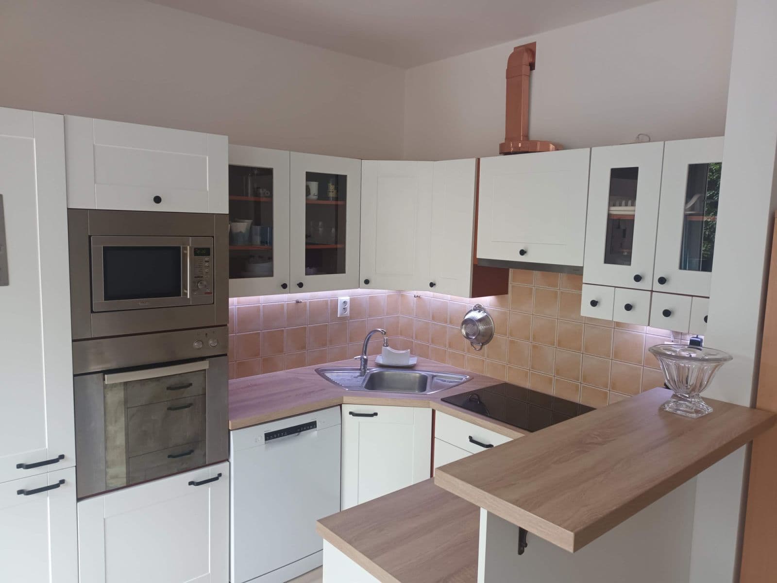 Prenájom bytu 67 m², V Zahradách, Praha, Praha Prenájom bytu 67 m², V Zahradách, Praha, Praha