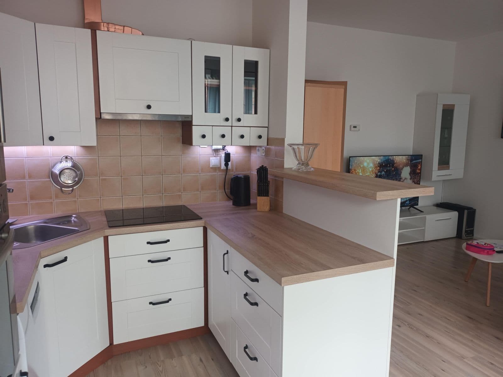 Prenájom bytu 67 m², V Zahradách, Praha, Praha Prenájom bytu 67 m², V Zahradách, Praha, Praha