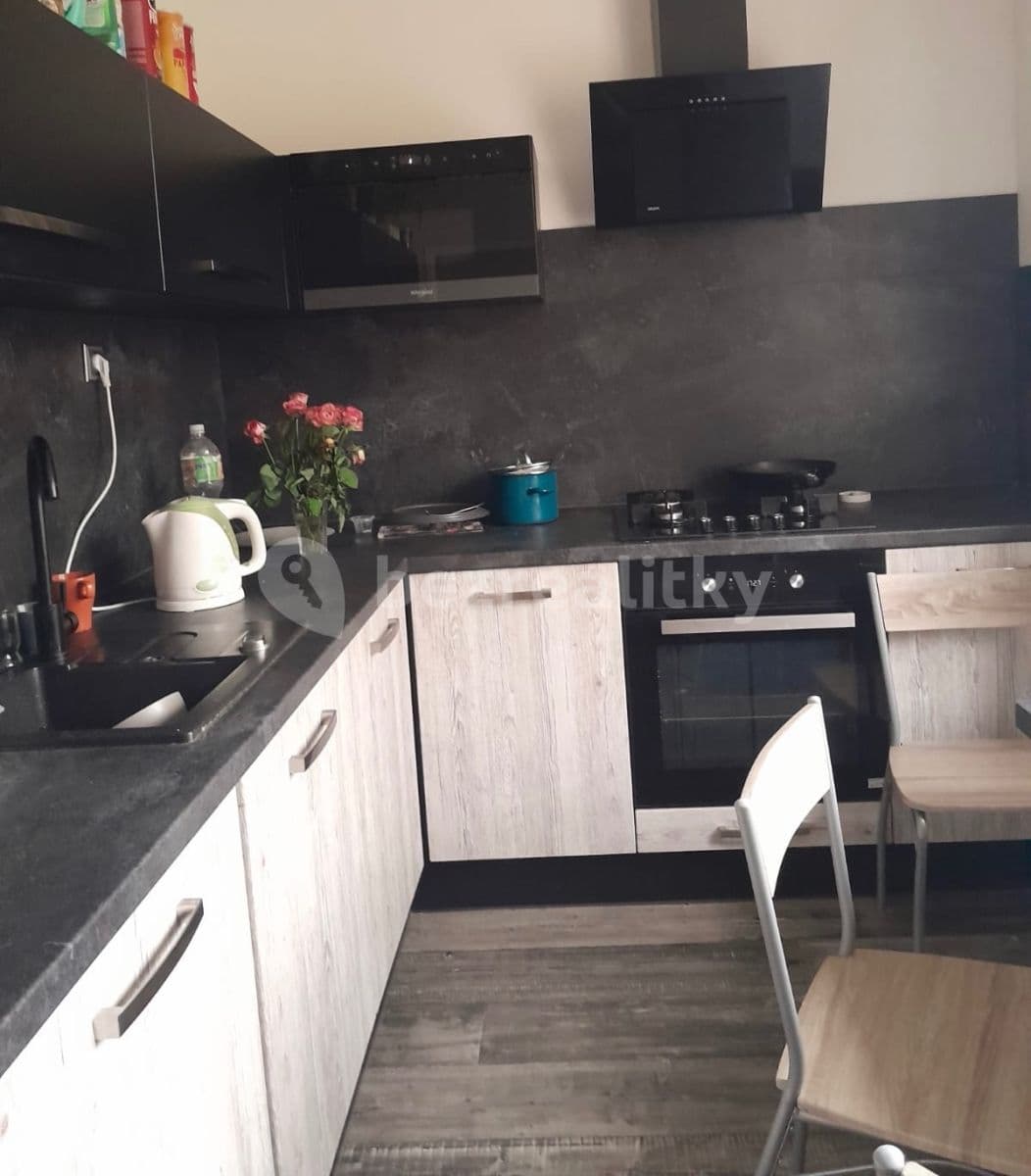 Prenájom bytu 2-izbový 54 m², 1. máje, Most, Ústecký kraj Prenájom bytu 2-izbový 54 m², 1. máje, Most, Ústecký kraj