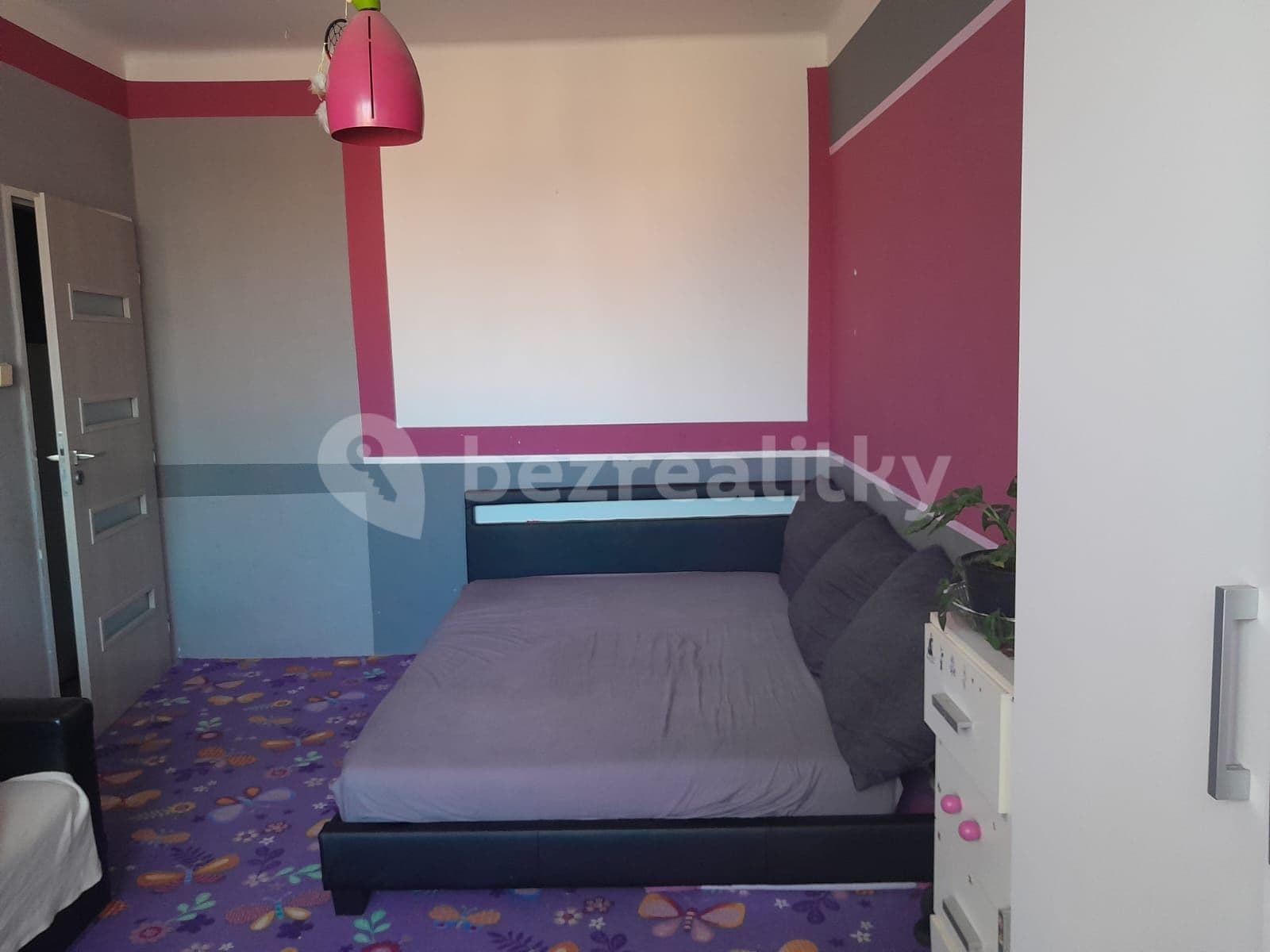 Prenájom bytu 2-izbový 54 m², 1. máje, Most, Ústecký kraj Prenájom bytu 2-izbový 54 m², 1. máje, Most, Ústecký kraj