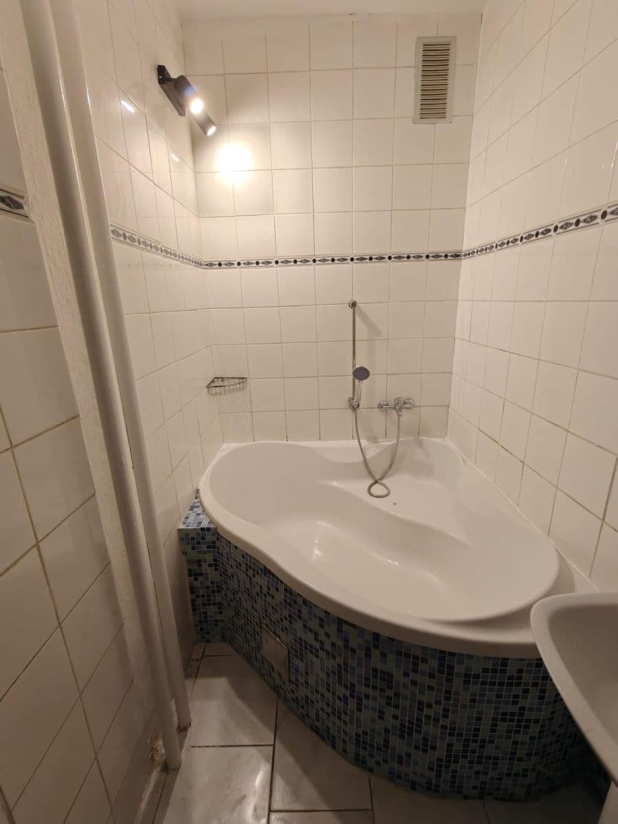 Prenájom bytu 2-izbový 54 m², 1. máje, Most, Ústecký kraj Prenájom bytu 2-izbový 54 m², 1. máje, Most, Ústecký kraj