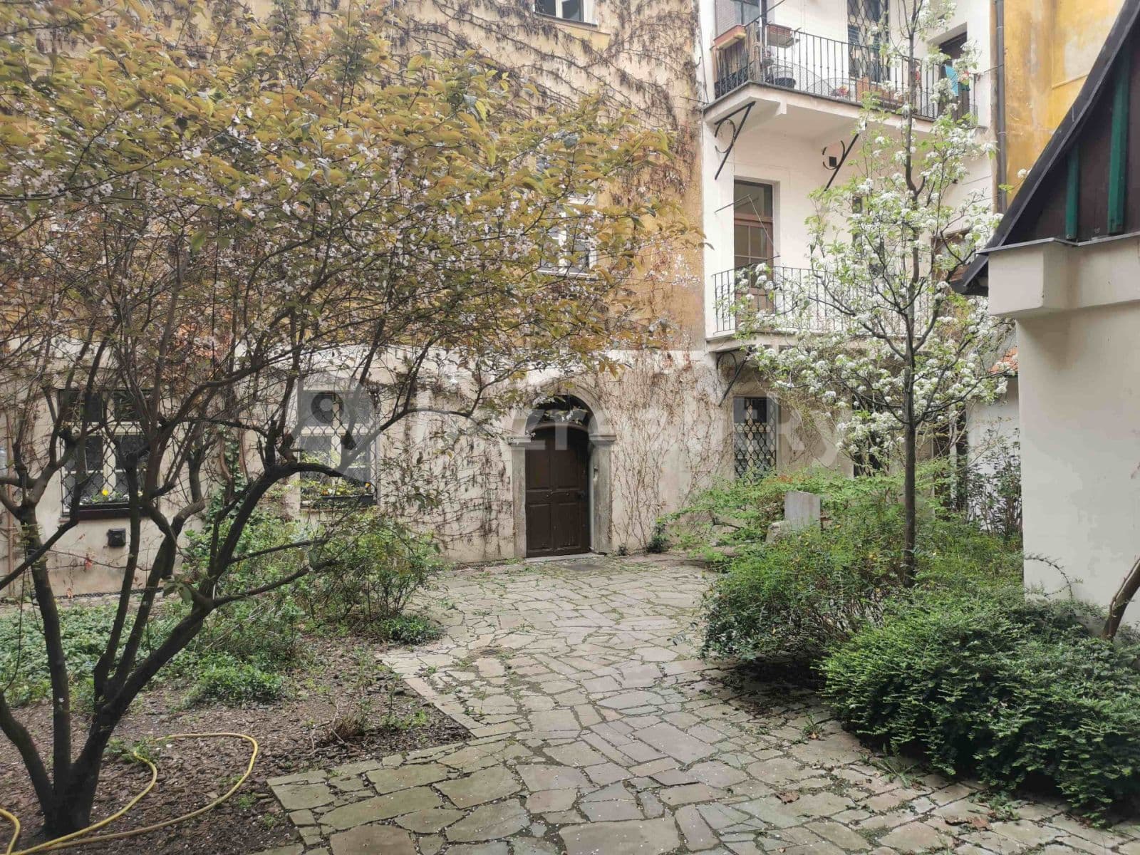 Prenájom bytu 2-izbový 48 m², Nebovidská, Praha, Praha Prenájom bytu 2-izbový 48 m², Nebovidská, Praha, Praha