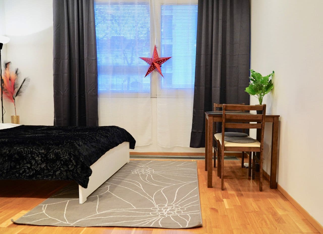 Prenájom bytu 29 m², Korunní, Praha, Praha Prenájom bytu 29 m², Korunní, Praha, Praha
