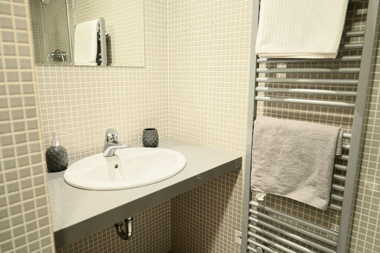 Prenájom bytu 29 m², Korunní, Praha, Praha Prenájom bytu 29 m², Korunní, Praha, Praha