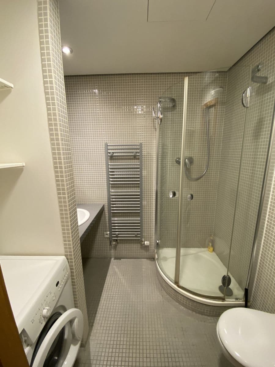 Prenájom bytu 29 m², Korunní, Praha, Praha Prenájom bytu 29 m², Korunní, Praha, Praha