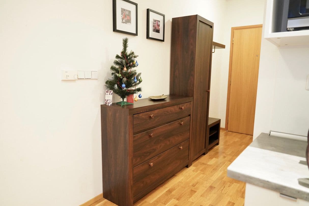 Prenájom bytu 29 m², Korunní, Praha, Praha Prenájom bytu 29 m², Korunní, Praha, Praha