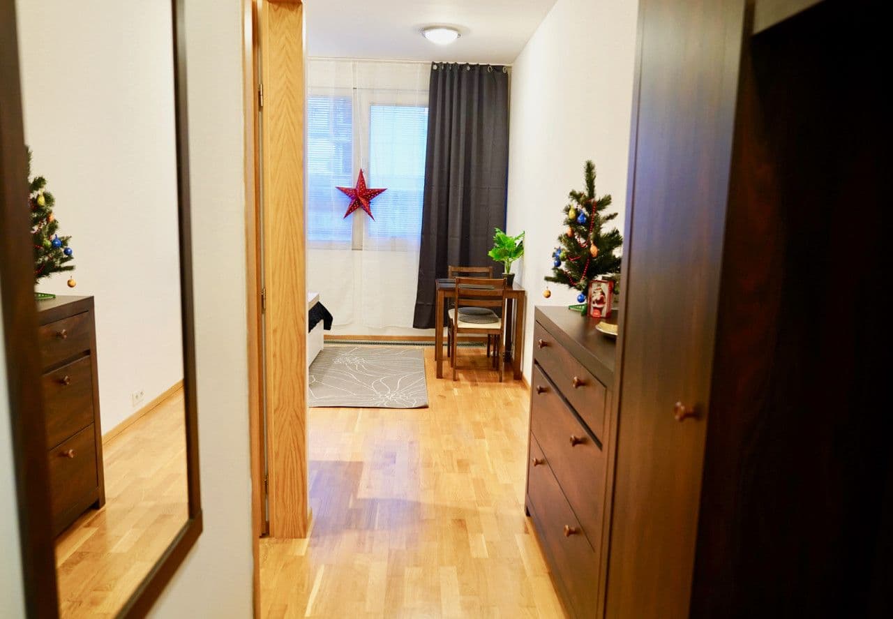 Prenájom bytu 29 m², Korunní, Praha, Praha Prenájom bytu 29 m², Korunní, Praha, Praha