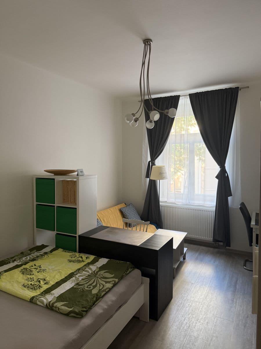 Prenájom bytu 42 m², Slovinská, Praha, Praha Prenájom bytu 42 m², Slovinská, Praha, Praha