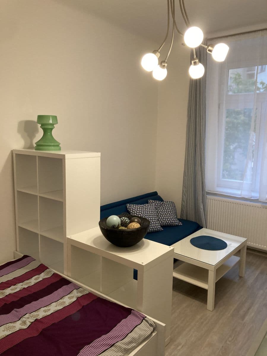 Prenájom bytu 42 m², Slovinská, Praha, Praha Prenájom bytu 42 m², Slovinská, Praha, Praha