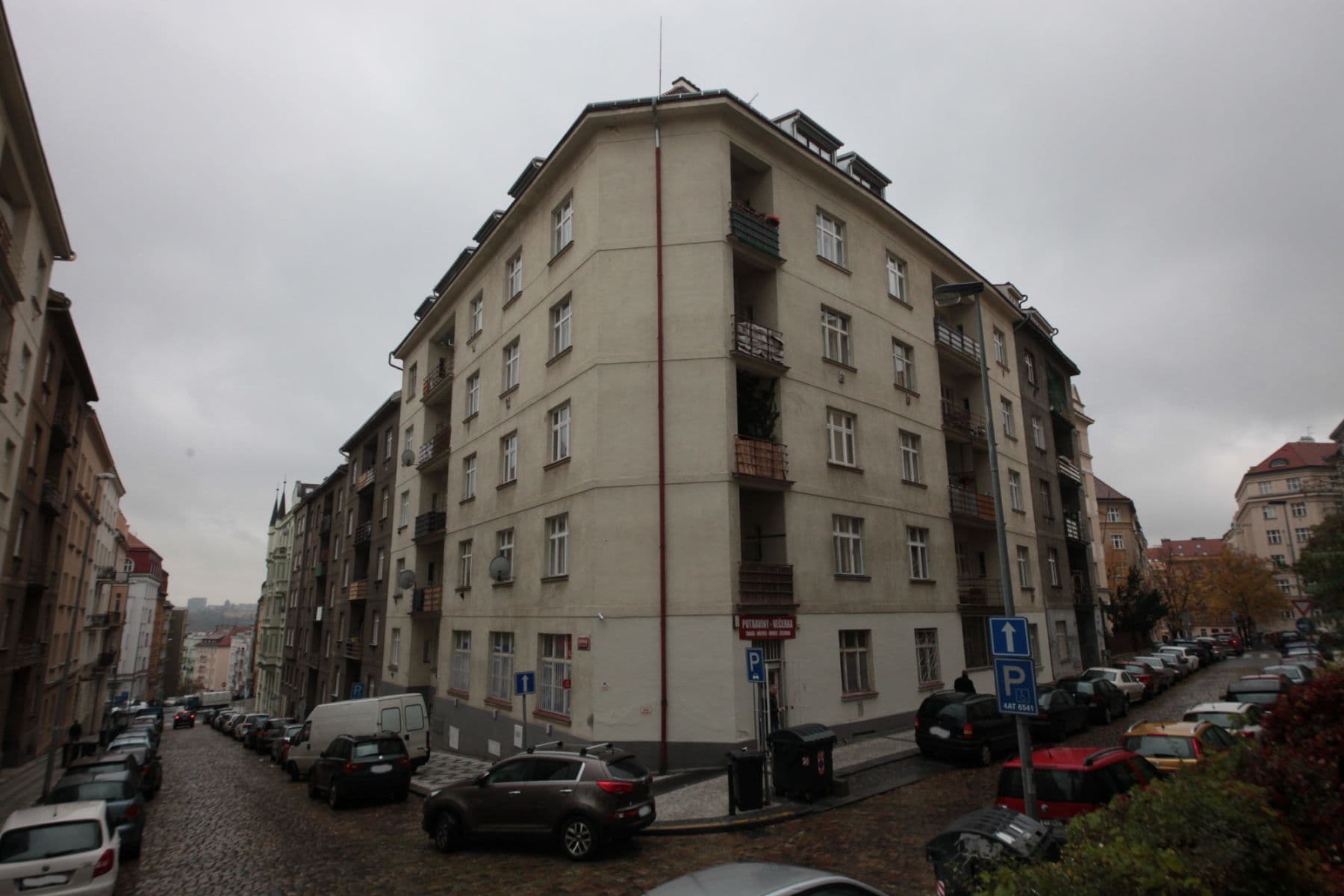 Prenájom bytu 42 m², Slovinská, Praha, Praha Prenájom bytu 42 m², Slovinská, Praha, Praha