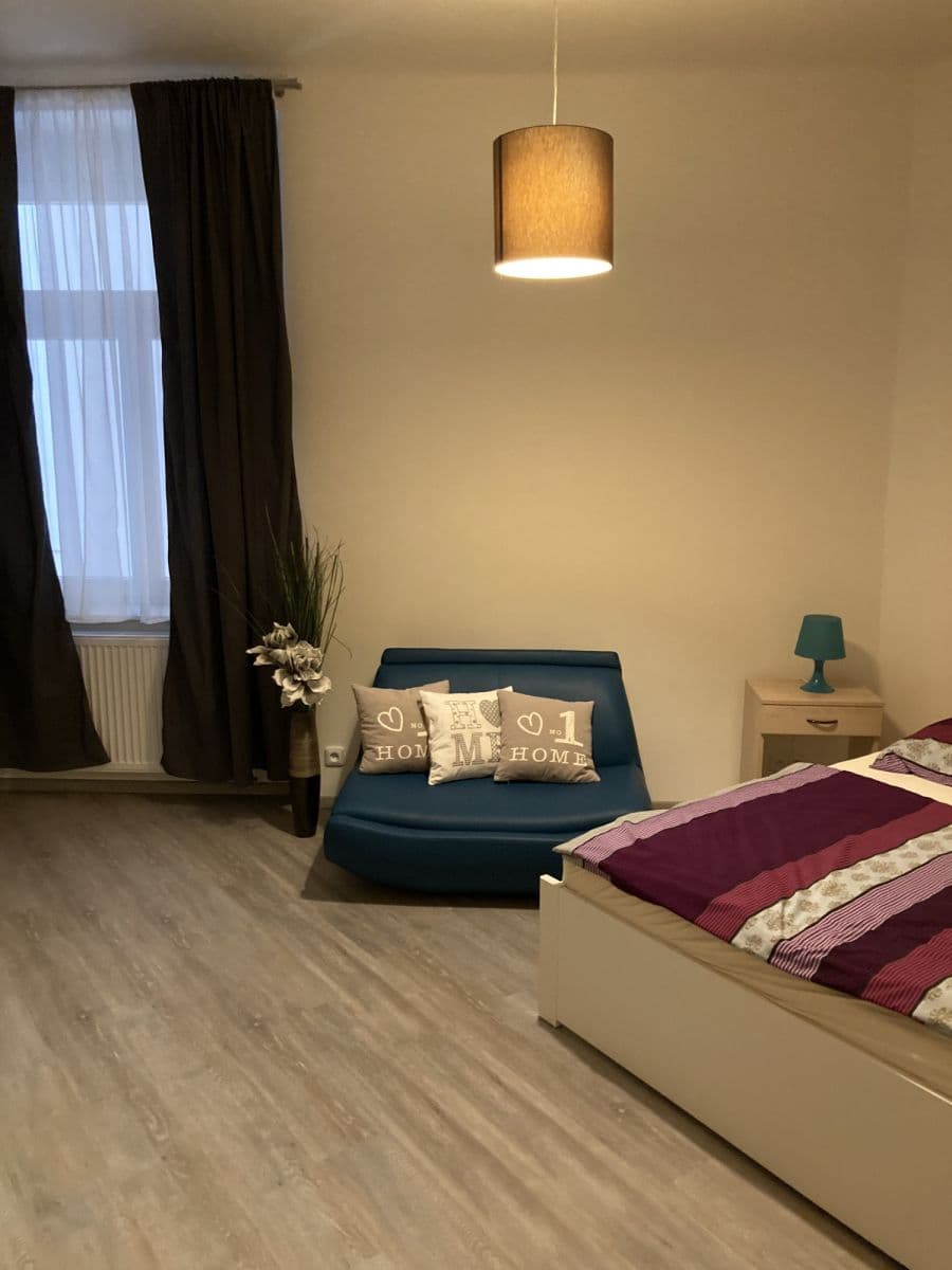Prenájom bytu 42 m², Slovinská, Praha, Praha Prenájom bytu 42 m², Slovinská, Praha, Praha