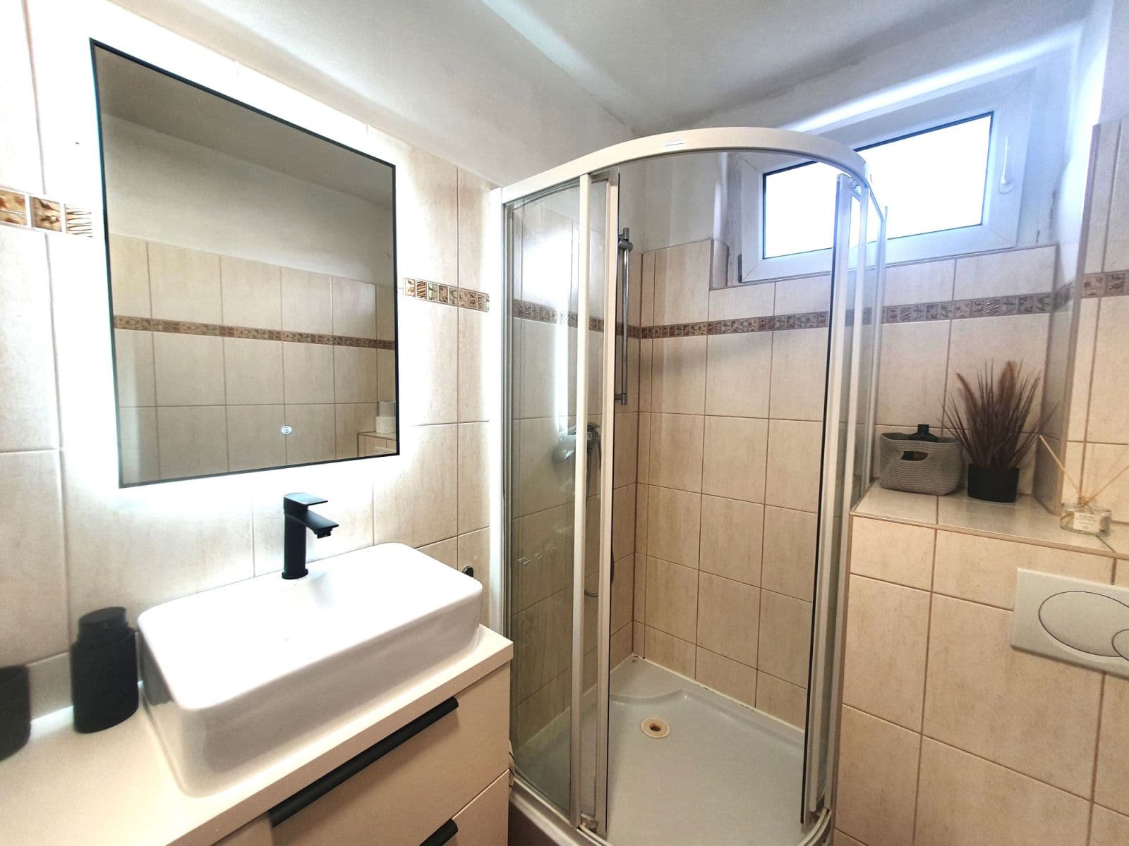 Prenájom bytu 41 m², Krchlebská, Praha, Praha Prenájom bytu 41 m², Krchlebská, Praha, Praha