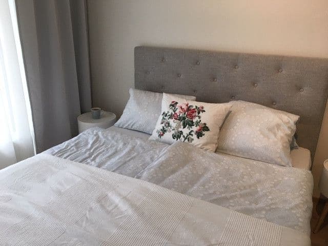 Prenájom bytu 37 m², Učňovská, Praha, Praha Prenájom bytu 37 m², Učňovská, Praha, Praha