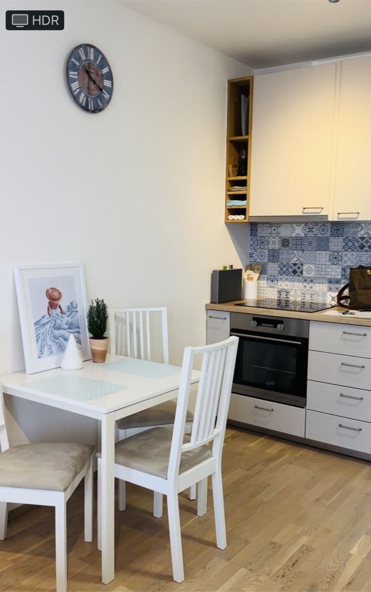 Prenájom bytu 37 m², Učňovská, Praha, Praha Prenájom bytu 37 m², Učňovská, Praha, Praha