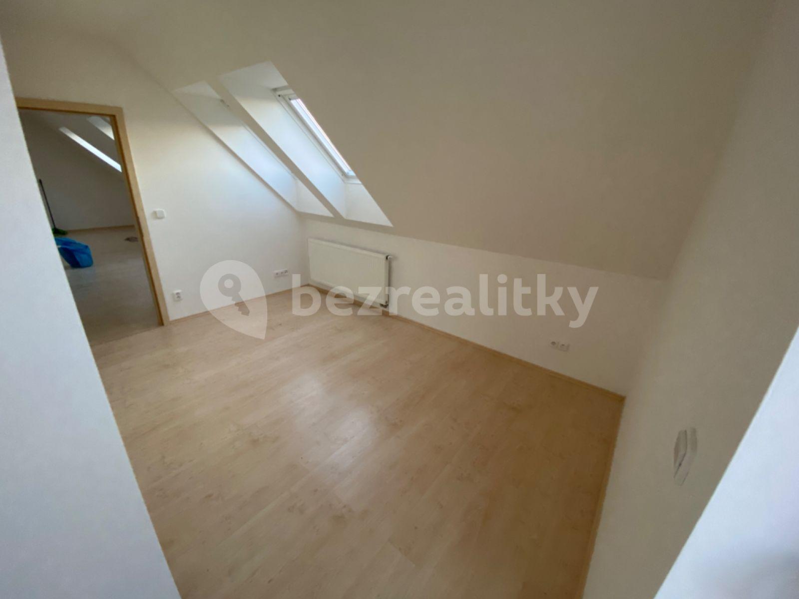 Predaj bytu 3-izbový 69 m², Šípková, Mukařov, Středočeský kraj
