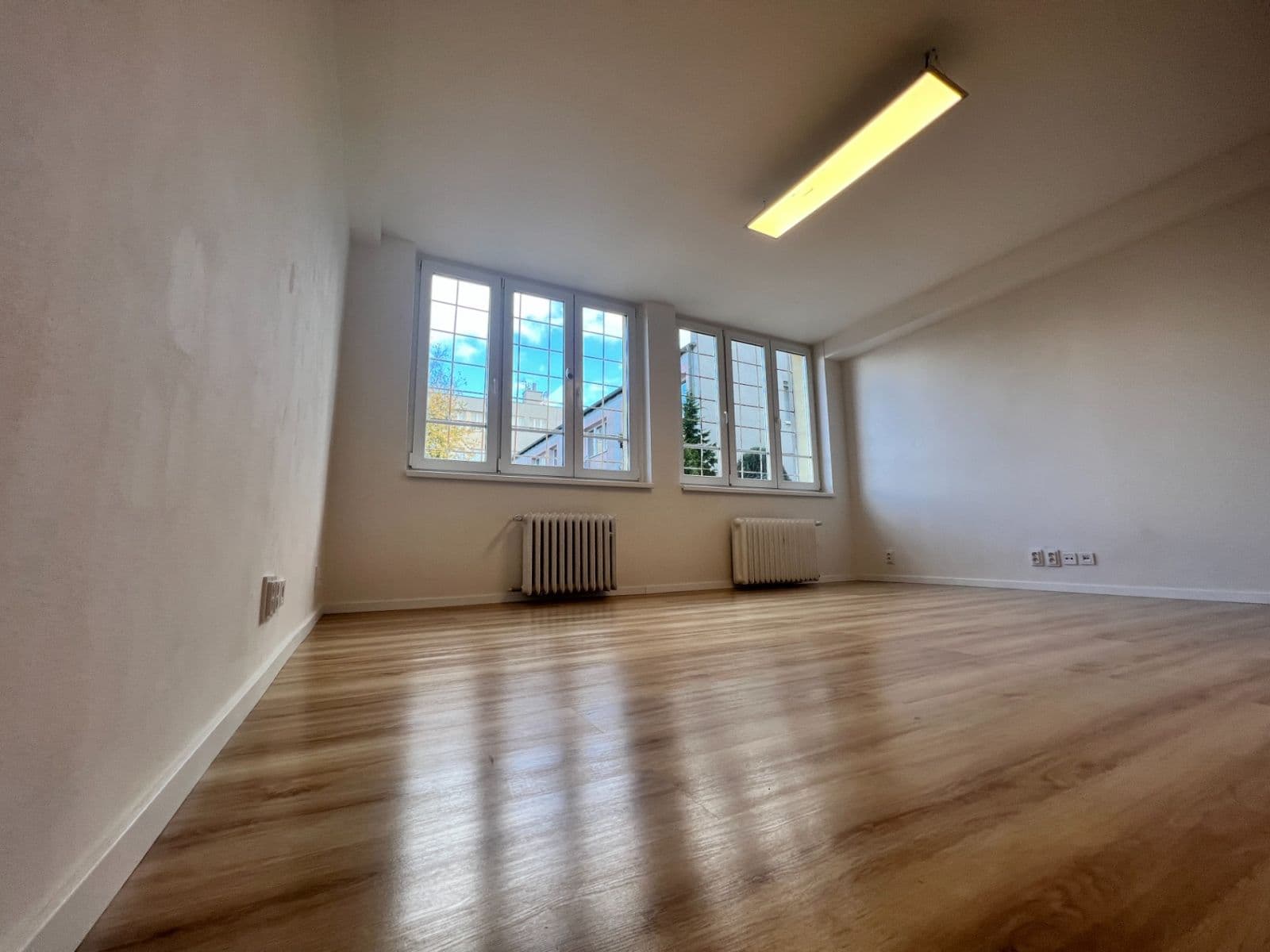 Prenájom bytu 2-izbový 55 m², Moskevská, Kladno, Středočeský kraj Prenájom bytu 2-izbový 55 m², Moskevská, Kladno, Středočeský kraj