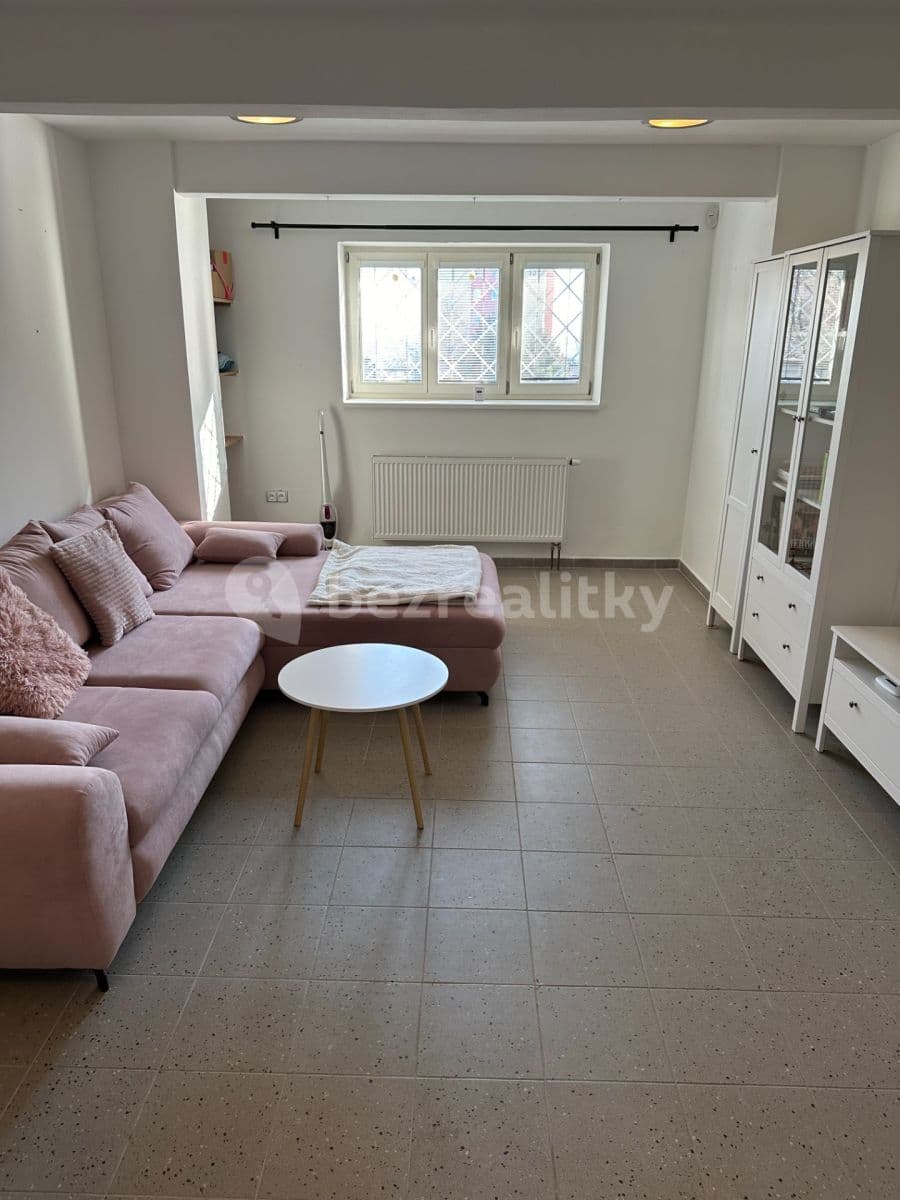 Prenájom bytu 1-izbový 40 m², Mirovická, Praha, Praha Prenájom bytu 1-izbový 40 m², Mirovická, Praha, Praha