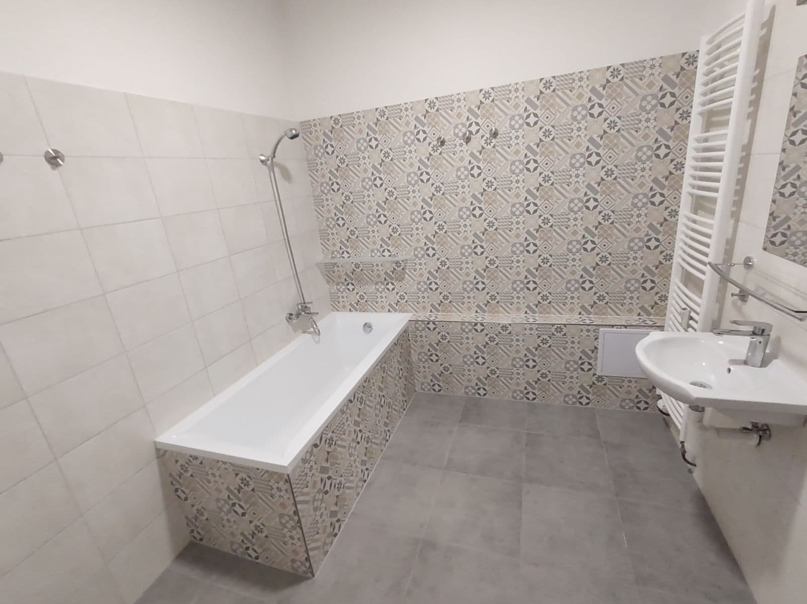 Prenájom bytu 2-izbový 61 m², Hrubínova, Litoměřice, Ústecký kraj Prenájom bytu 2-izbový 61 m², Hrubínova, Litoměřice, Ústecký kraj