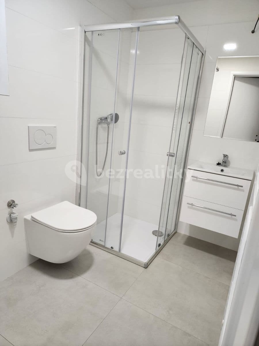 Prenájom bytu 1-izbový 22 m², Veverkova, Praha, Praha Prenájom bytu 1-izbový 22 m², Veverkova, Praha, Praha