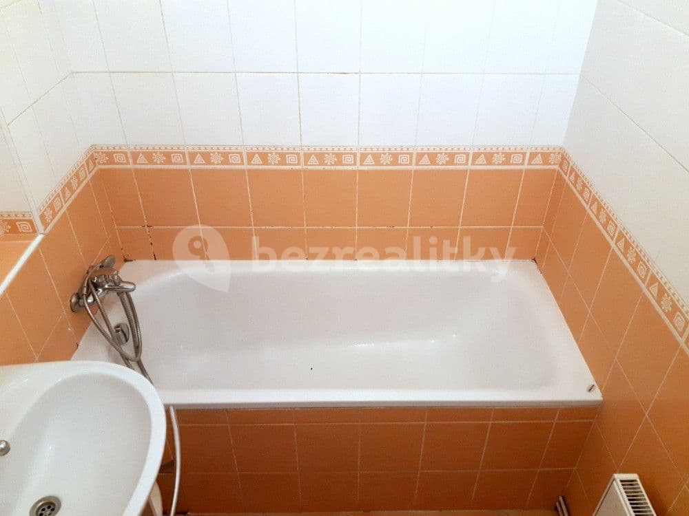 Prenájom bytu 3-izbový 57 m², Za Poštou, Praha, Praha Prenájom bytu 3-izbový 57 m², Za Poštou, Praha, Praha