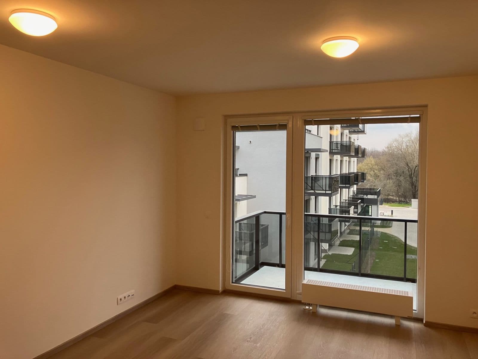 Prenájom bytu 2-izbový 53 m², K Jezeru, Praha, Praha Prenájom bytu 2-izbový 53 m², K Jezeru, Praha, Praha