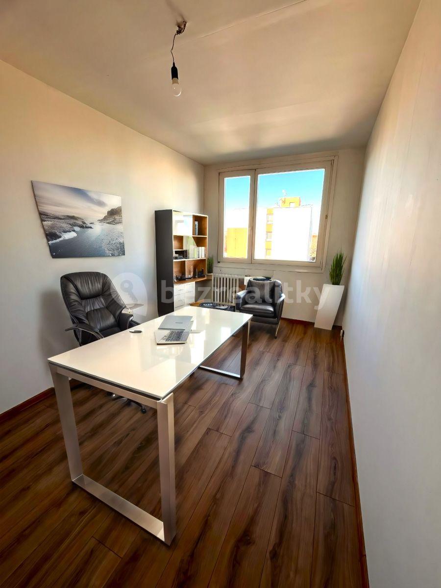 Predaj bytu 3-izbový 71 m², Zárybská, Praha, Praha
