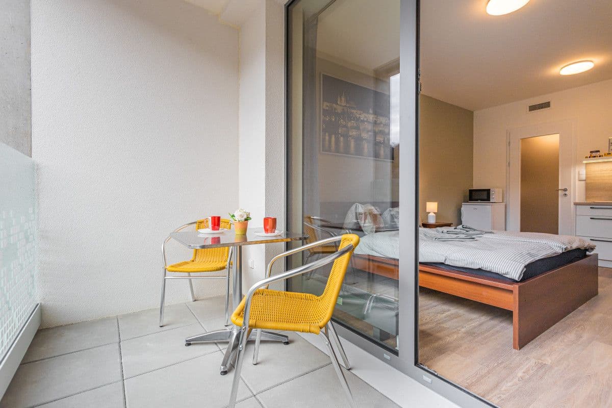 Prenájom bytu 35 m², Hlaváčkova, Praha, Praha Prenájom bytu 35 m², Hlaváčkova, Praha, Praha