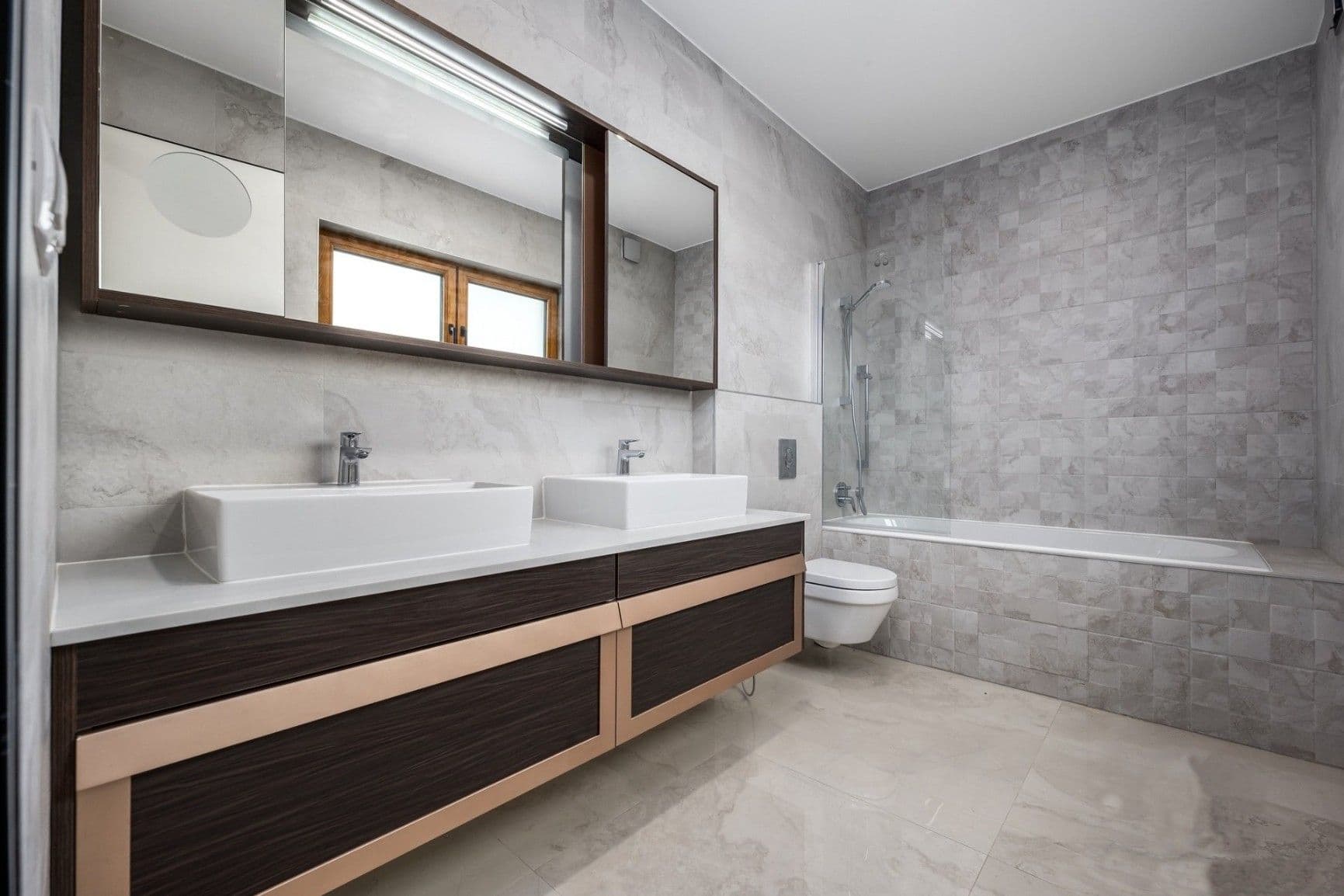 Predaj domu 320 m², pozemek 814 m², U Rybníčka, Vysoký Újezd, Středočeský kraj Predaj domu 320 m², pozemek 814 m², U Rybníčka, Vysoký Újezd, Středočeský kraj