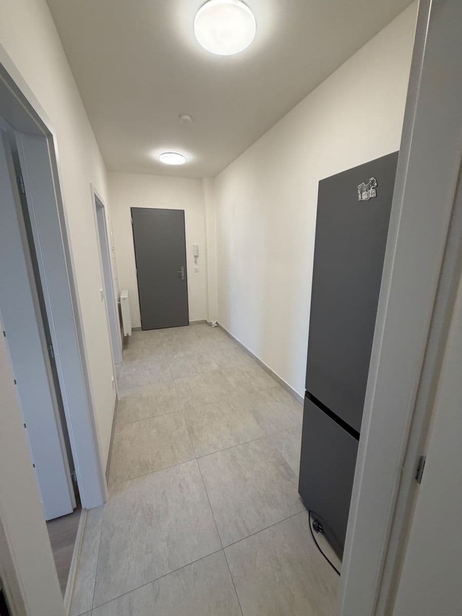 Prenájom bytu 2-izbový 40 m², V Zahradách, Praha, Praha Prenájom bytu 2-izbový 40 m², V Zahradách, Praha, Praha