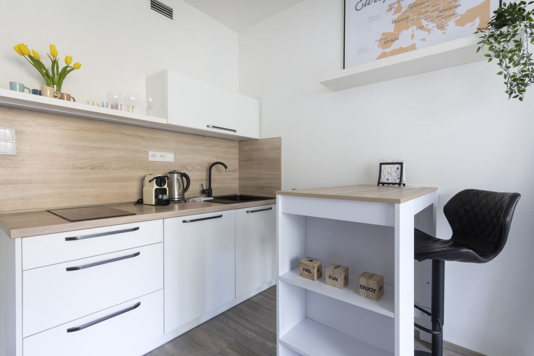 Prenájom bytu 35 m², Hlaváčkova, Praha, Praha Prenájom bytu 35 m², Hlaváčkova, Praha, Praha
