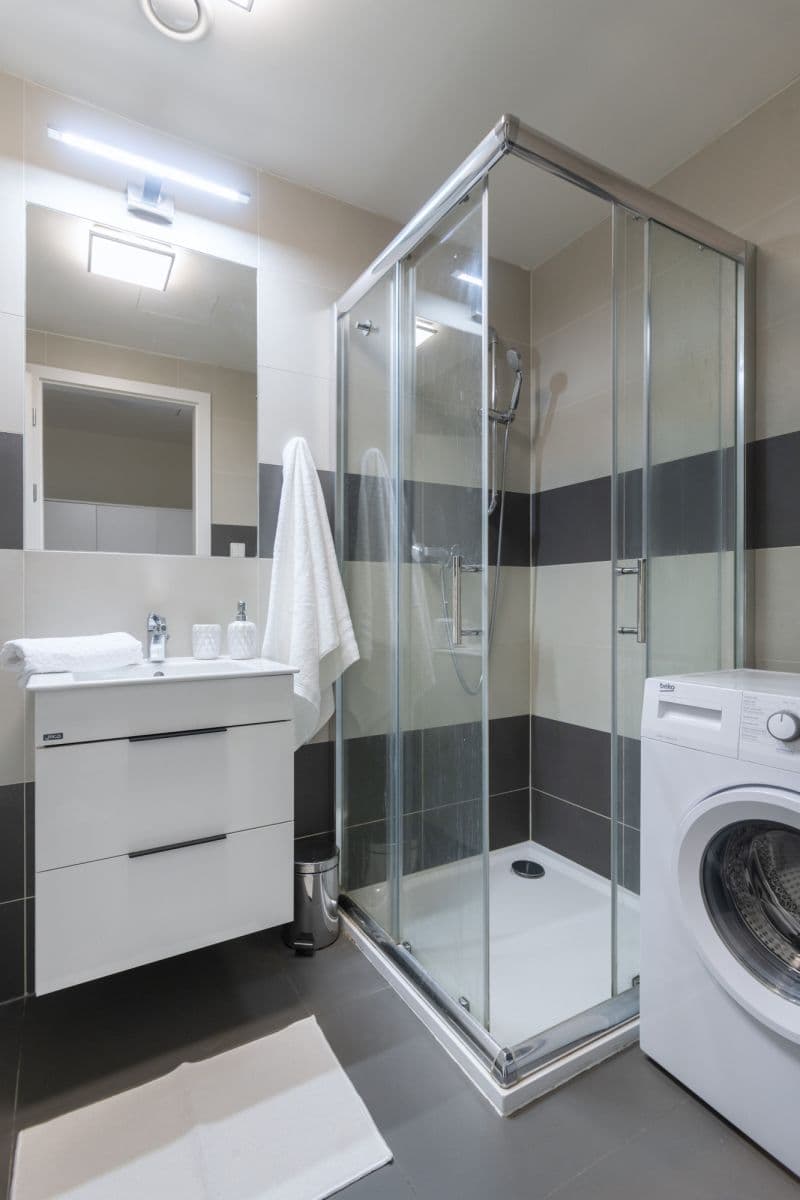 Prenájom bytu 35 m², Hlaváčkova, Praha, Praha Prenájom bytu 35 m², Hlaváčkova, Praha, Praha