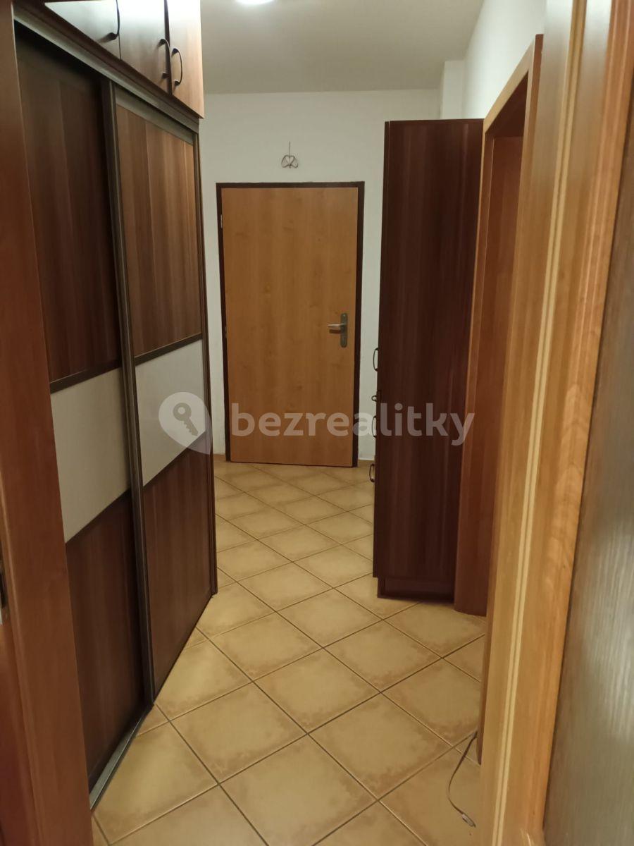 Prenájom bytu 3-izbový 76 m², Borová, Chýně, Středočeský kraj
