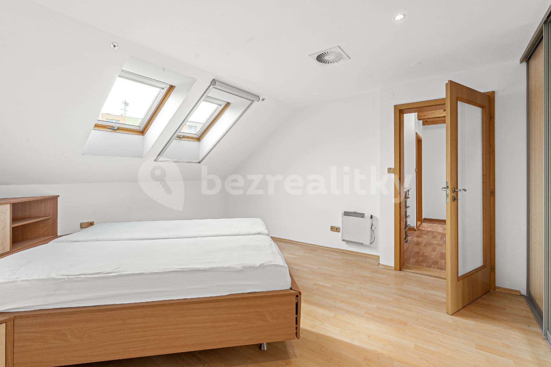 Prenájom domu 300 m², pozemok 1.100 m², Dobrovského, Rajhrad, Jihomoravský kraj Prenájom domu 300 m², pozemok 1.100 m², Dobrovského, Rajhrad, Jihomoravský kraj