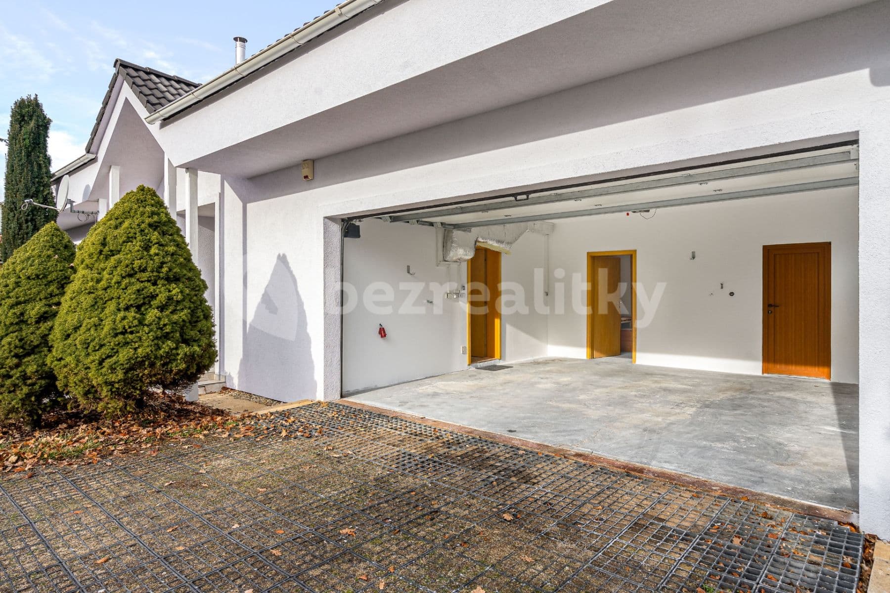Prenájom domu 300 m², pozemok 1.100 m², Dobrovského, Rajhrad, Jihomoravský kraj Prenájom domu 300 m², pozemok 1.100 m², Dobrovského, Rajhrad, Jihomoravský kraj