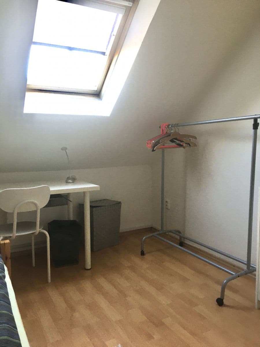 Prenájom bytu 87 m², náměstí Před Bateriemi, Praha, Praha Prenájom bytu 87 m², náměstí Před Bateriemi, Praha, Praha