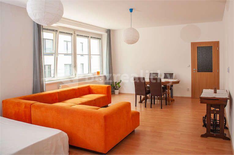 Prenájom bytu 3-izbový 95 m², Mickiewiczova, Bratislava - mestská časť Staré Mesto, Bratislavský kraj