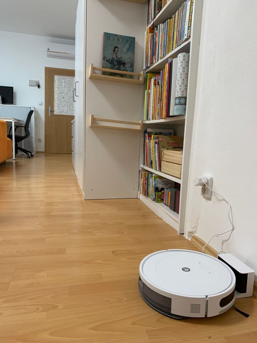 Prenájom bytu Garsoniéra 36 m², Mickiewiczova, Bratislava - mestská časť Staré Mesto, Bratislavský kraj Prenájom bytu Garsoniéra 36 m², Mickiewiczova, Bratislava - mestská časť Staré Mesto, Bratislavský kraj