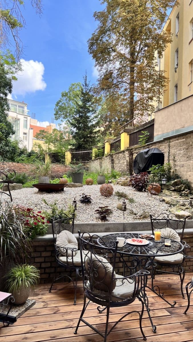 Prenájom bytu 70 m², U Rajské zahrady, Praha, Praha Prenájom bytu 70 m², U Rajské zahrady, Praha, Praha