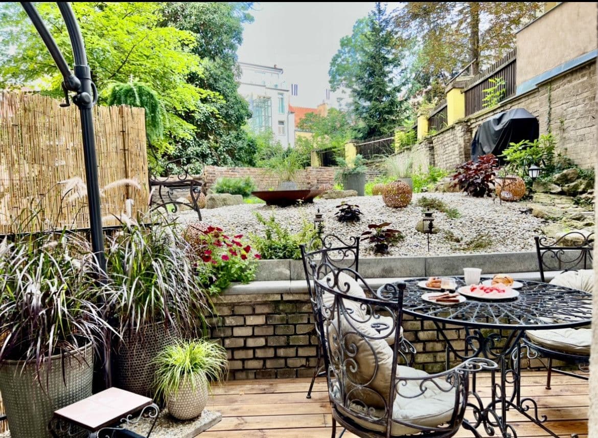 Prenájom bytu 70 m², U Rajské zahrady, Praha, Praha Prenájom bytu 70 m², U Rajské zahrady, Praha, Praha