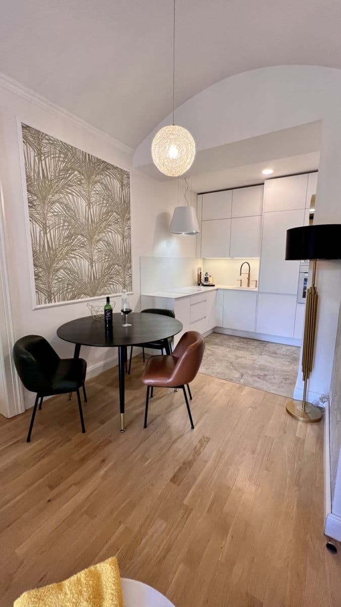 Prenájom bytu 70 m², U Rajské zahrady, Praha, Praha Prenájom bytu 70 m², U Rajské zahrady, Praha, Praha