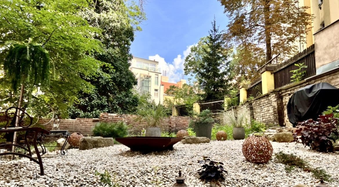 Prenájom bytu 70 m², U Rajské zahrady, Praha, Praha Prenájom bytu 70 m², U Rajské zahrady, Praha, Praha