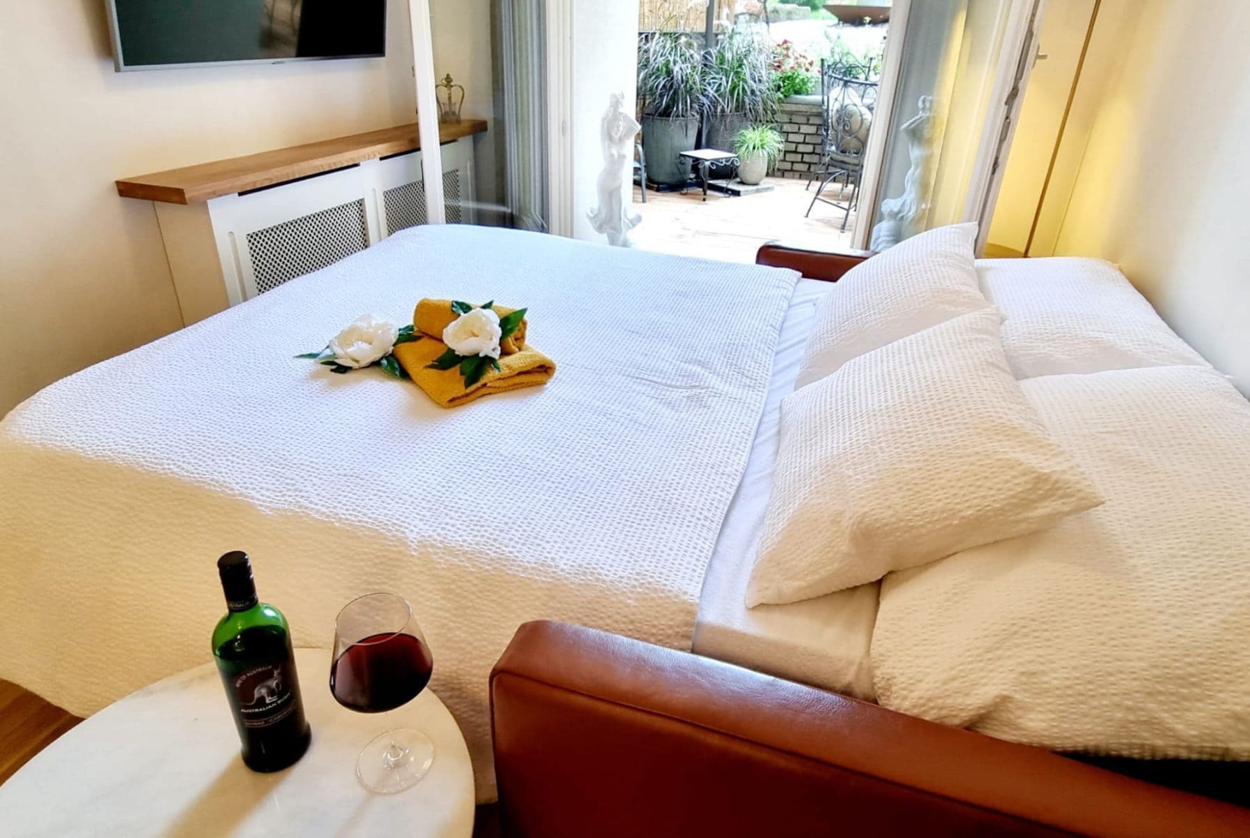 Prenájom bytu 70 m², U Rajské zahrady, Praha, Praha Prenájom bytu 70 m², U Rajské zahrady, Praha, Praha