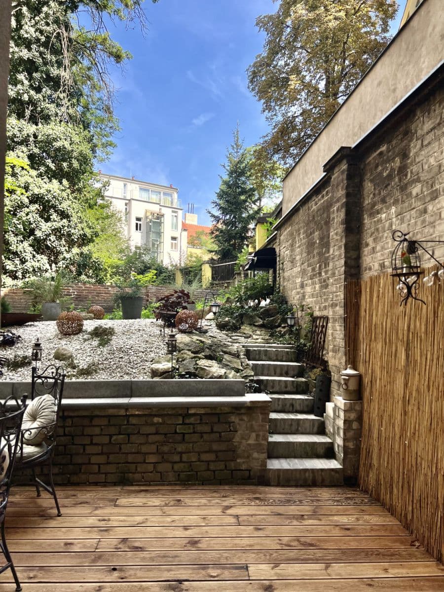 Prenájom bytu 70 m², U Rajské zahrady, Praha, Praha Prenájom bytu 70 m², U Rajské zahrady, Praha, Praha