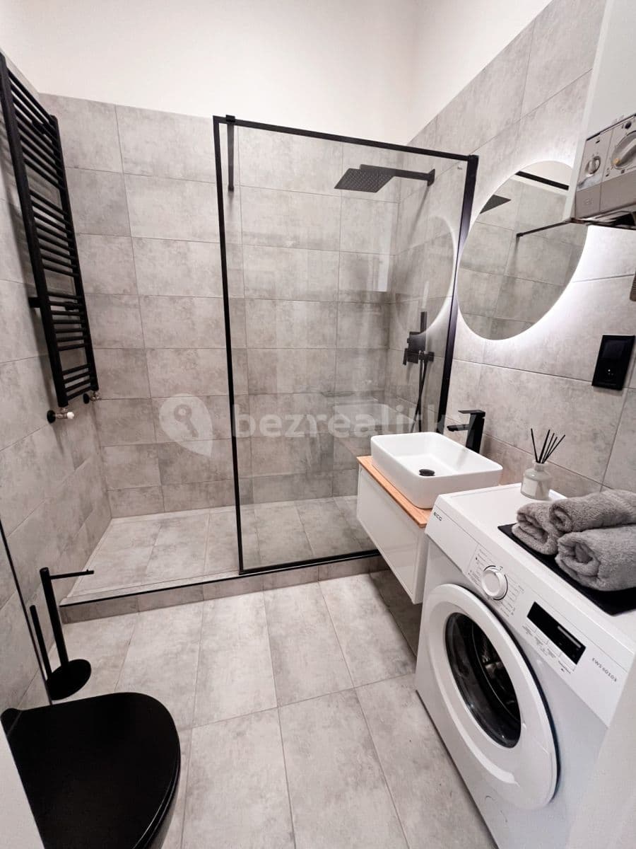 Prenájom bytu 2-izbový 48 m², Kovářská, Praha, Praha Prenájom bytu 2-izbový 48 m², Kovářská, Praha, Praha