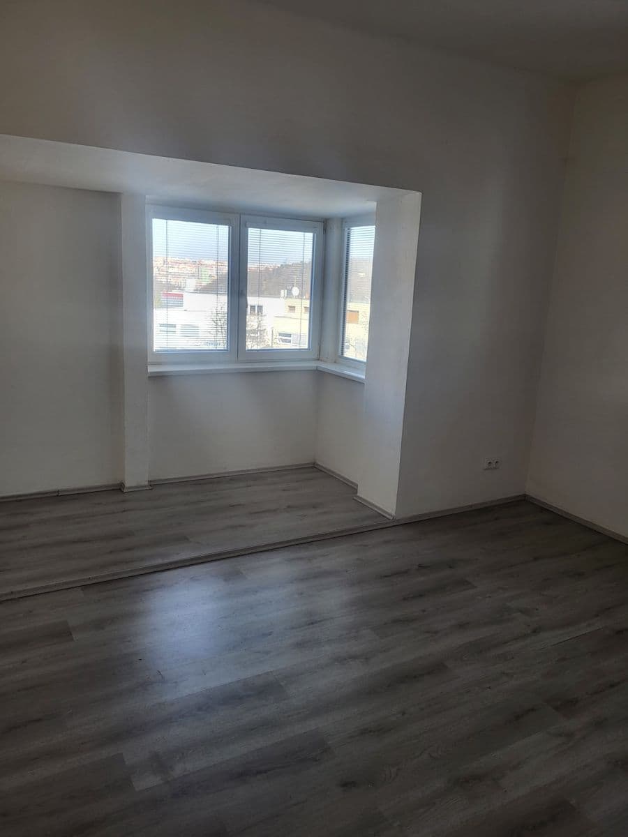 Prenájom bytu 1-izbový 28 m², Baarova, Praha, Praha Prenájom bytu 1-izbový 28 m², Baarova, Praha, Praha