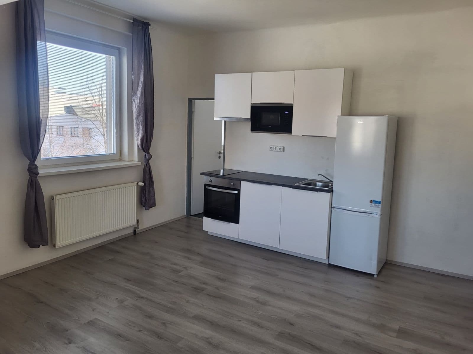 Prenájom bytu 1-izbový 28 m², Baarova, Praha, Praha Prenájom bytu 1-izbový 28 m², Baarova, Praha, Praha