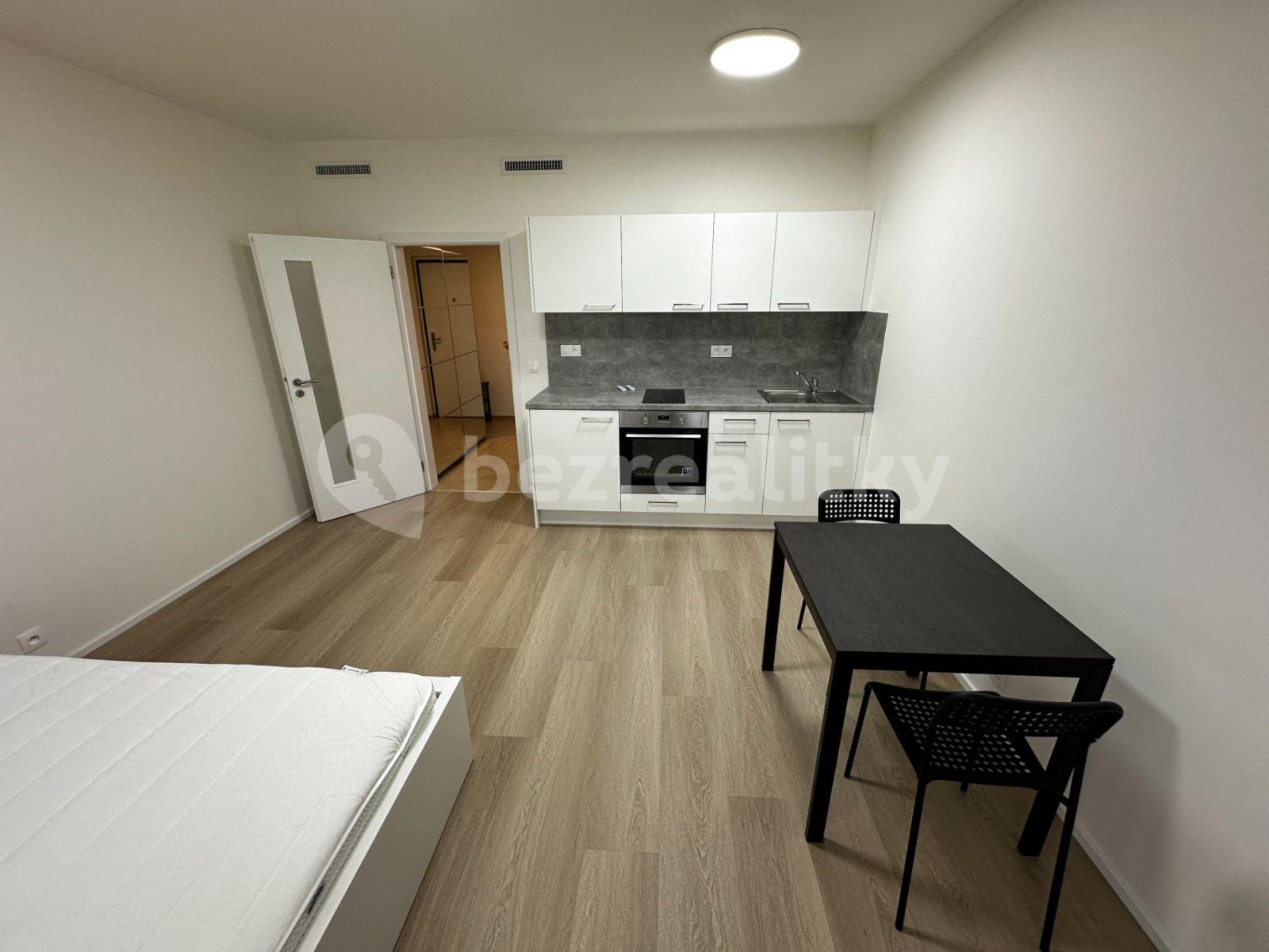 Prenájom bytu 1-izbový 36 m², Kolbenova, Praha, Praha